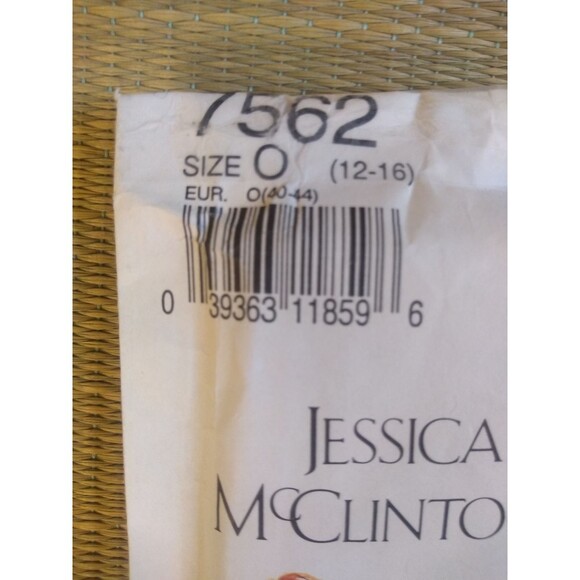 Vintage 90's Gunne Sax Dress Sewing Pattern #7562 Sizes 11-14-16 Simplicity - Picture 2 of 3